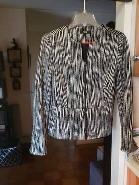 Women's Black & White Striped Zip-Front Blazer